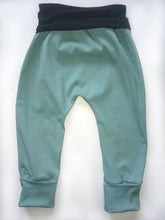 Charger l&#39;image dans la galerie, Pantalon évolutif twill  jogger bleu - Miss Croquette