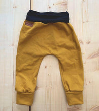 Charger l&#39;image dans la galerie, Pantalon évolutif Jeans twill jaune moutarde - Miss Croquette